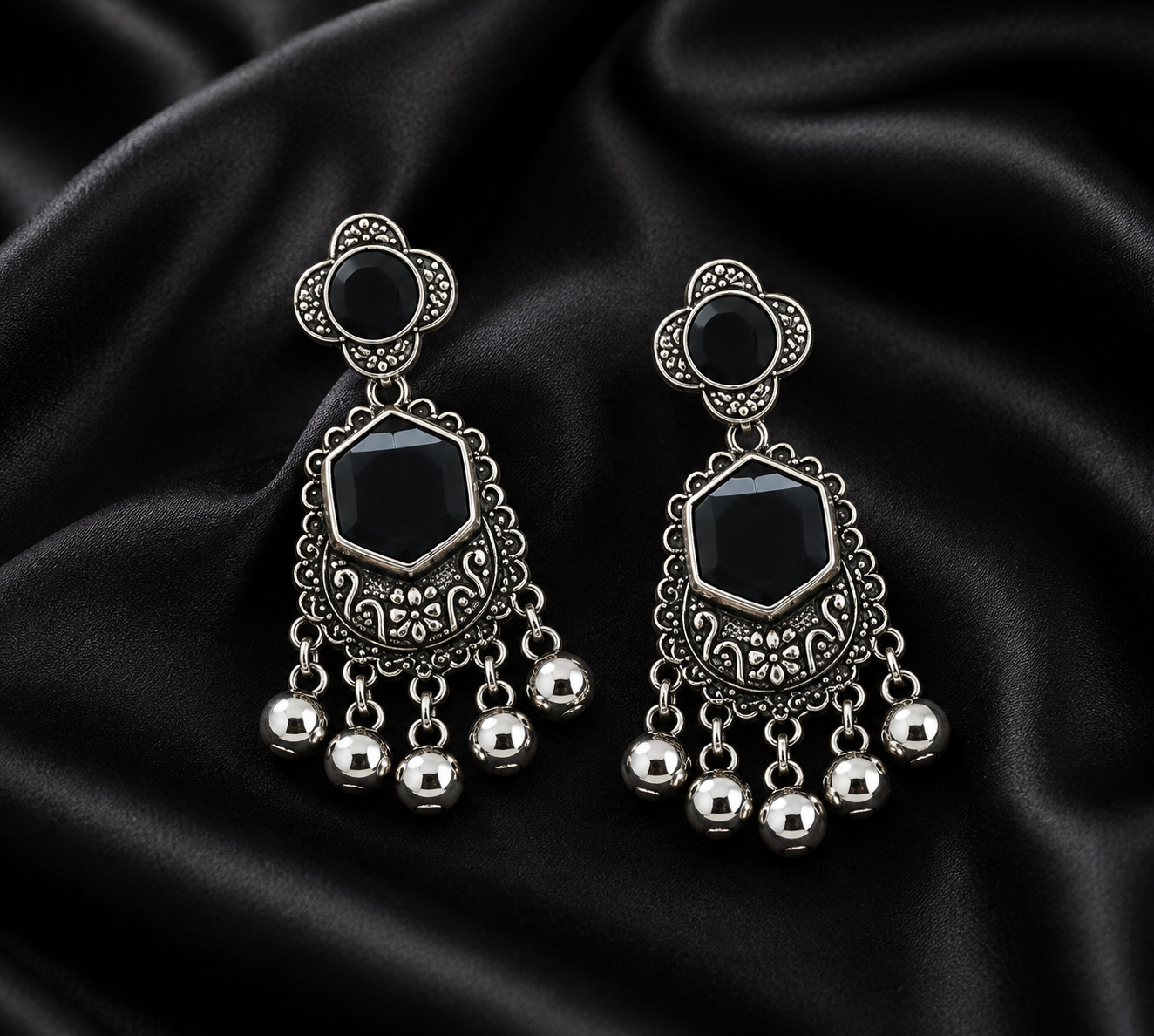Zariya Jhumka Necklace Set