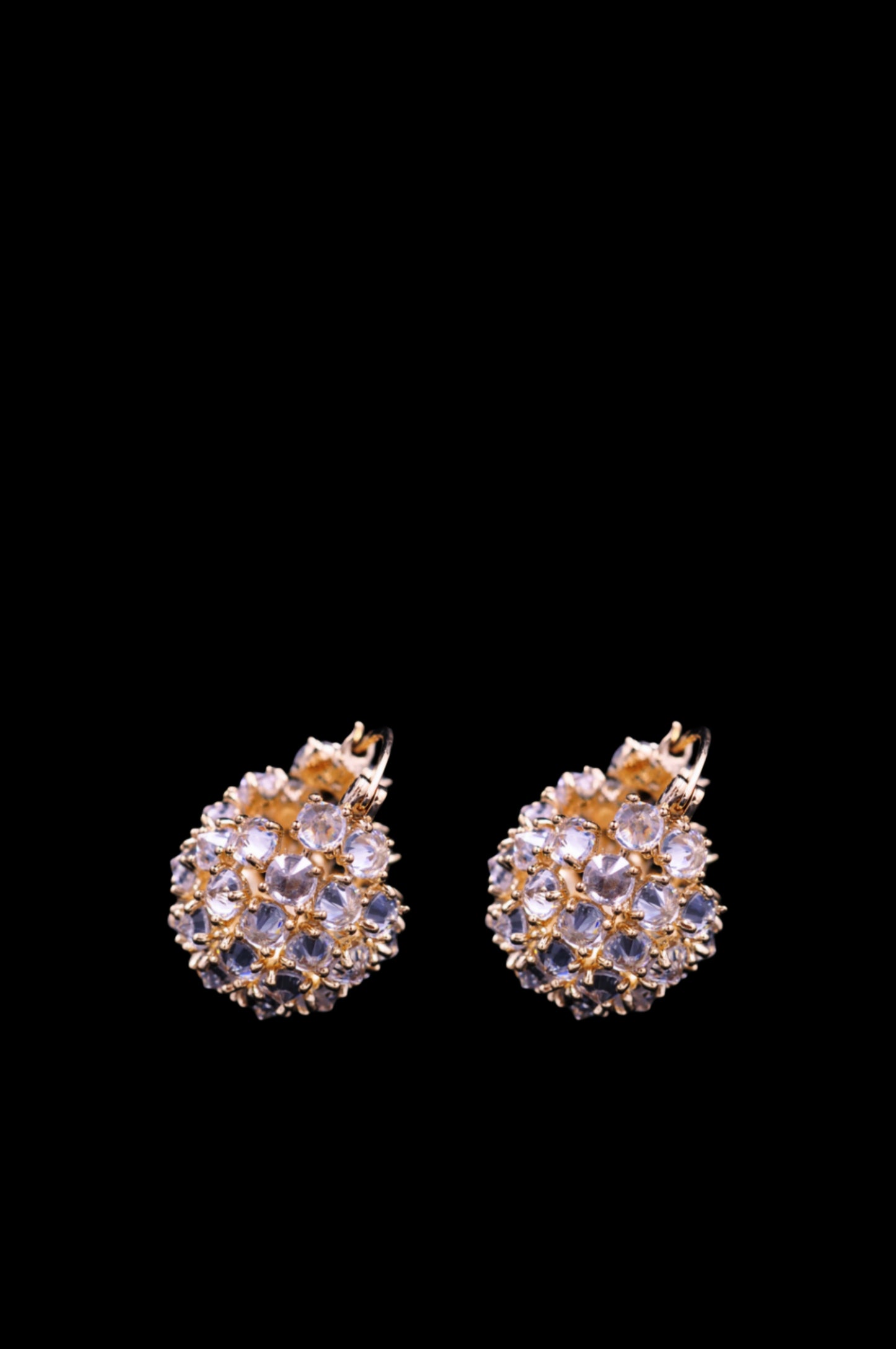 Elegant Kundan Hoop