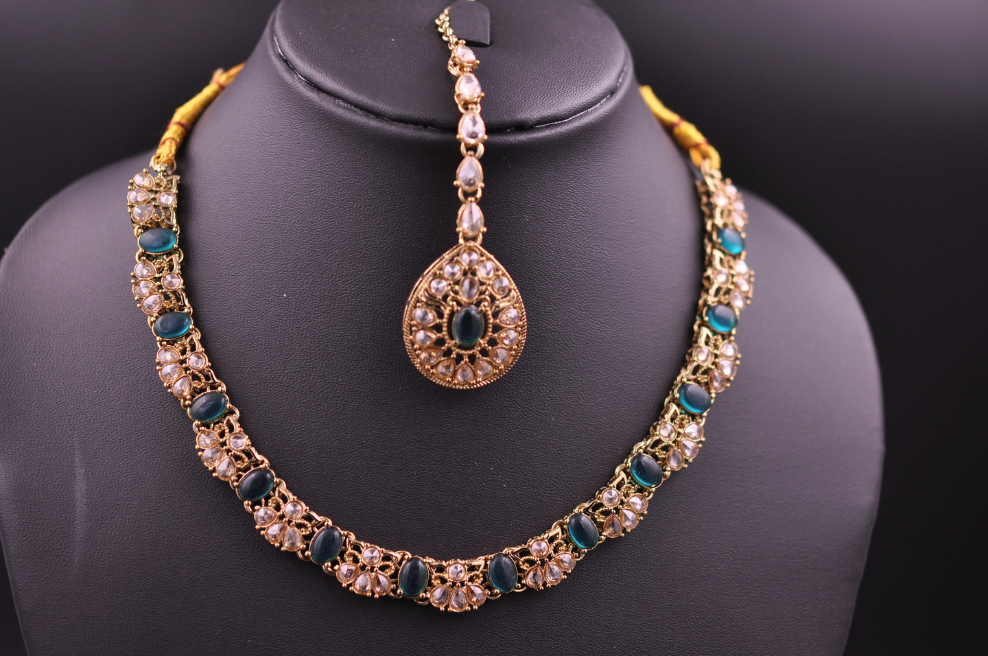 Royal Meenaz Polki Set